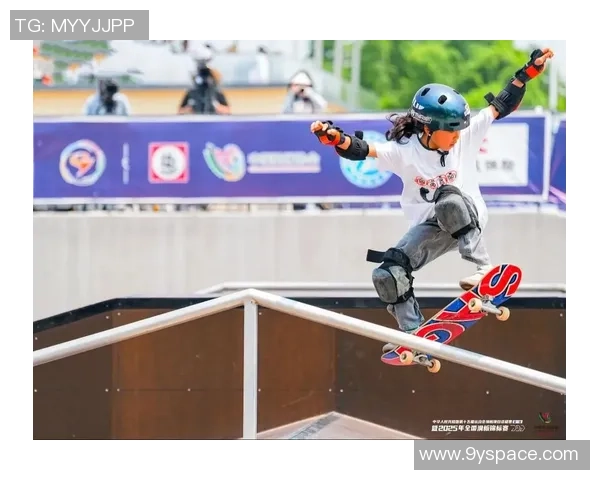 杭州极限运动队在世界滑板锦标赛中以65分稳居积分榜首位 杭州极限运动队在世界滑板锦标赛中以65分稳居积分榜首位