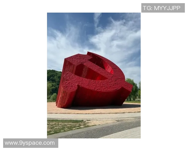 武汉足球队的崛起与奋斗历程展现城市精神与团队力量 武汉足球队的崛起与奋斗历程展现城市精神与团队力量